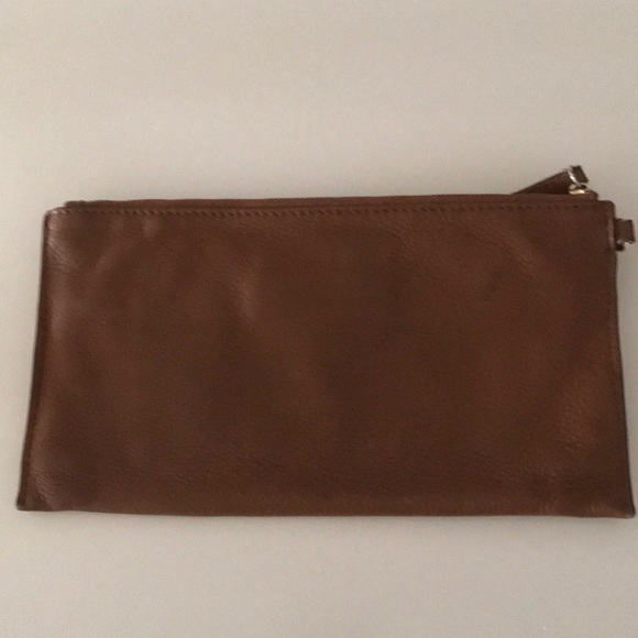 Michael Kors wristlet - Picture 3 of 3